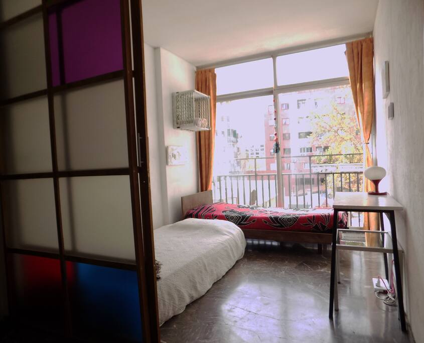 Habitación muy luminosa!!