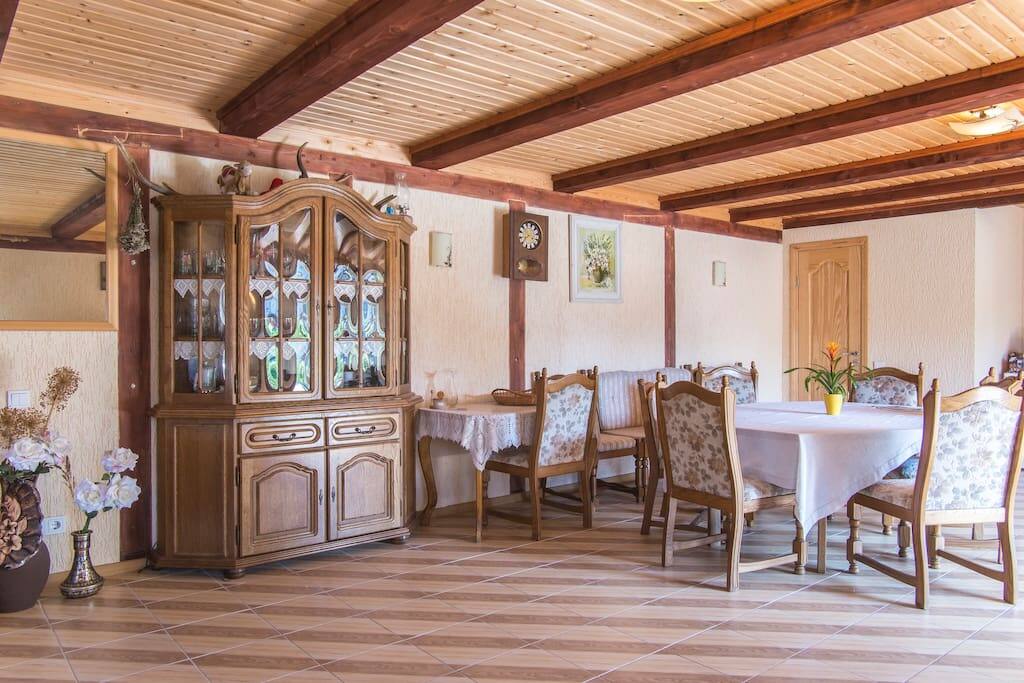 Communal area with a dining table