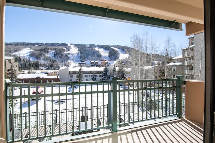 Vail Condo w/ Pool & Hot Tubs