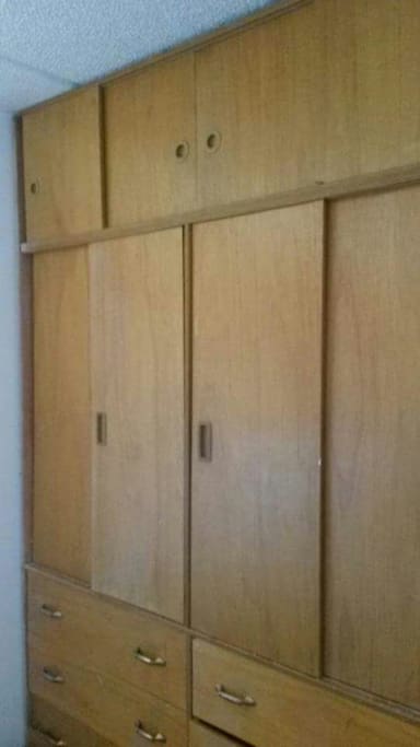 Armario grande, large closet