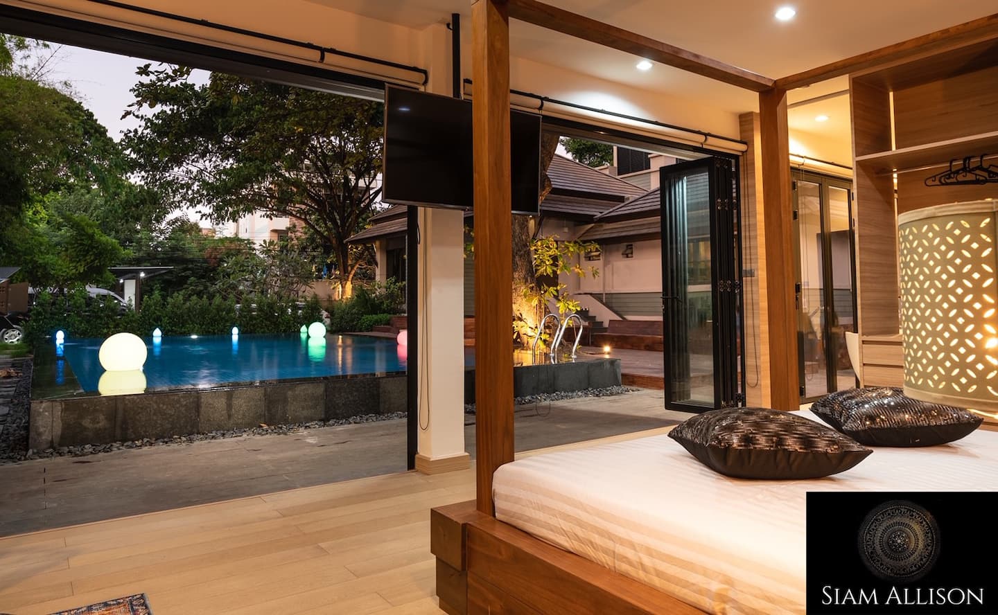 บ้านพัก pool villa กรุงเทพ พูลวิลล่าหรู อยู่ใจกลางกรุงเทพฯ บ้านพัก Pool Villa กรุงเทพ พูลวิลล่าหรู อยู่ใจกลางกรุงเทพฯ