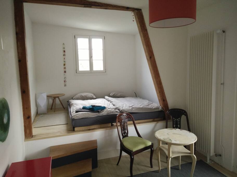Zwei Futons zum bequemen schlafen.