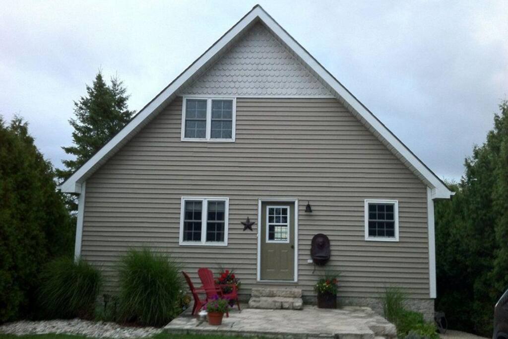 View of the front entrance