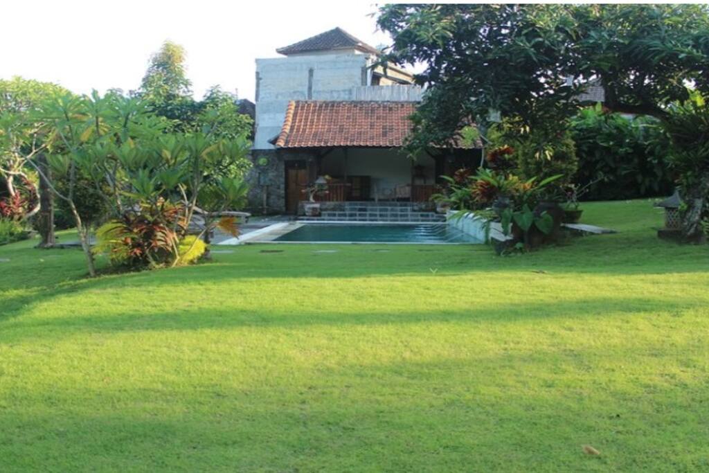Spacious lawn and beautiful garden, for yoga practice or to have intimate wedding.