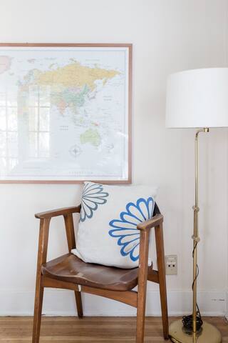 Garden Oasis 1920s Family Home in Windsor Square gallery image 3