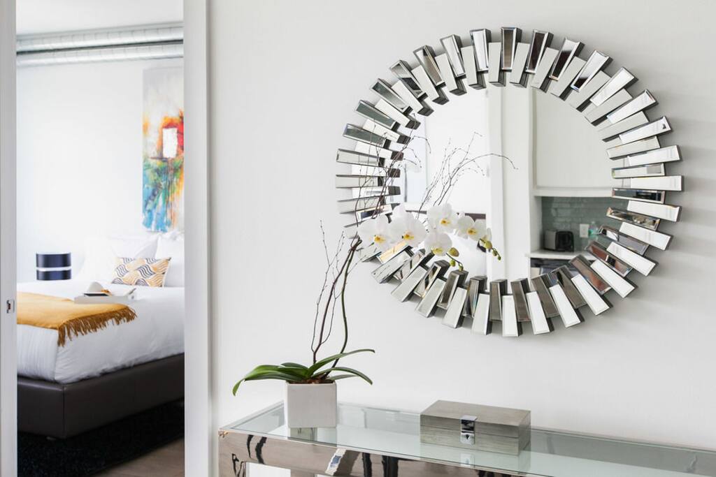Standard One Bedroom Wall Decor
