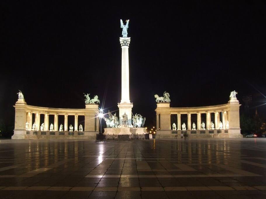 Heroes square - 12minutes away from the apartment.