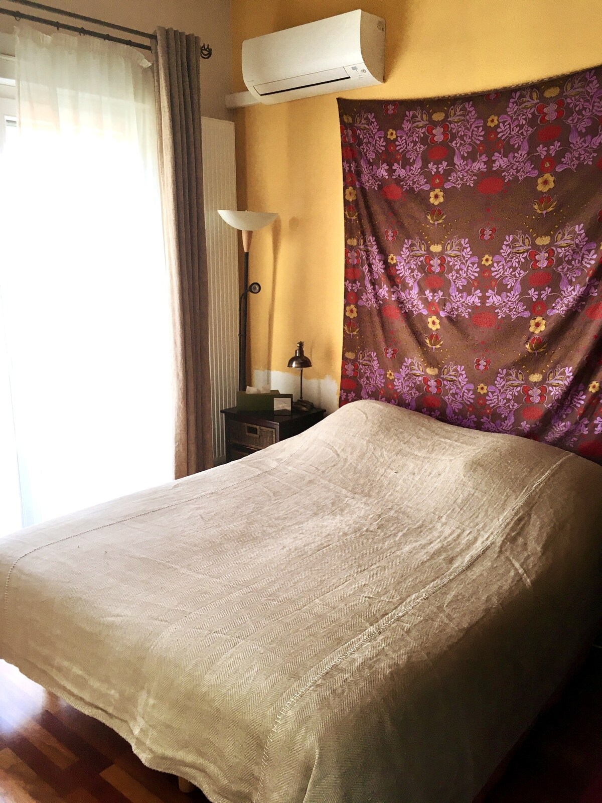 Двокреветна соба осветлена со комора (4)/ Спална соба со двоен кревет (4)