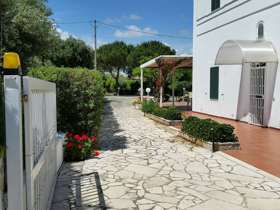 ingresso dal cancello