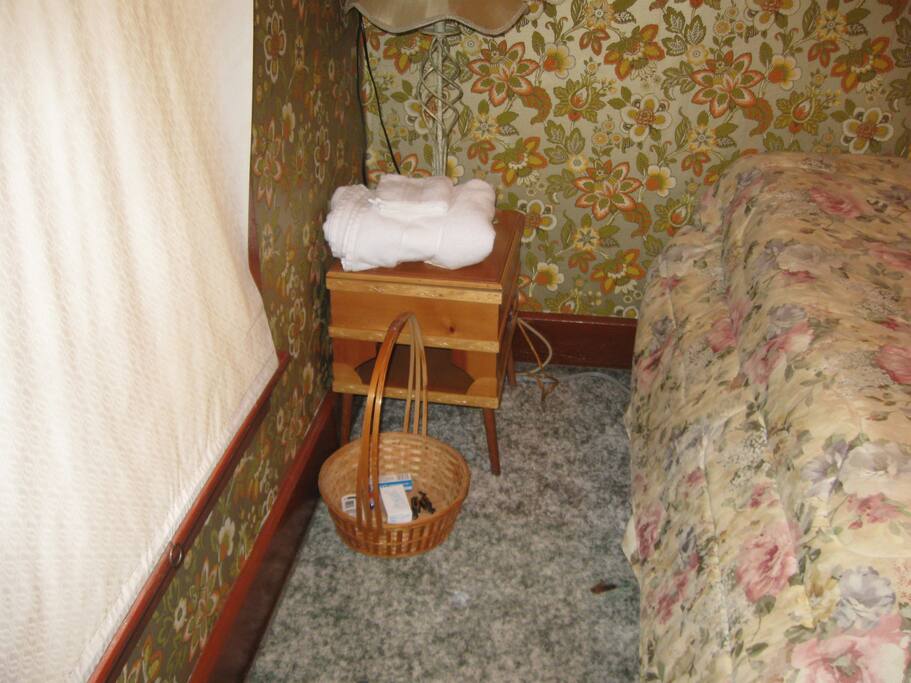 Complimentary towels & Toiletries