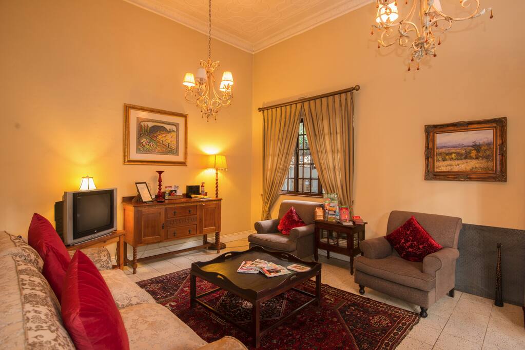 Lounge for guests