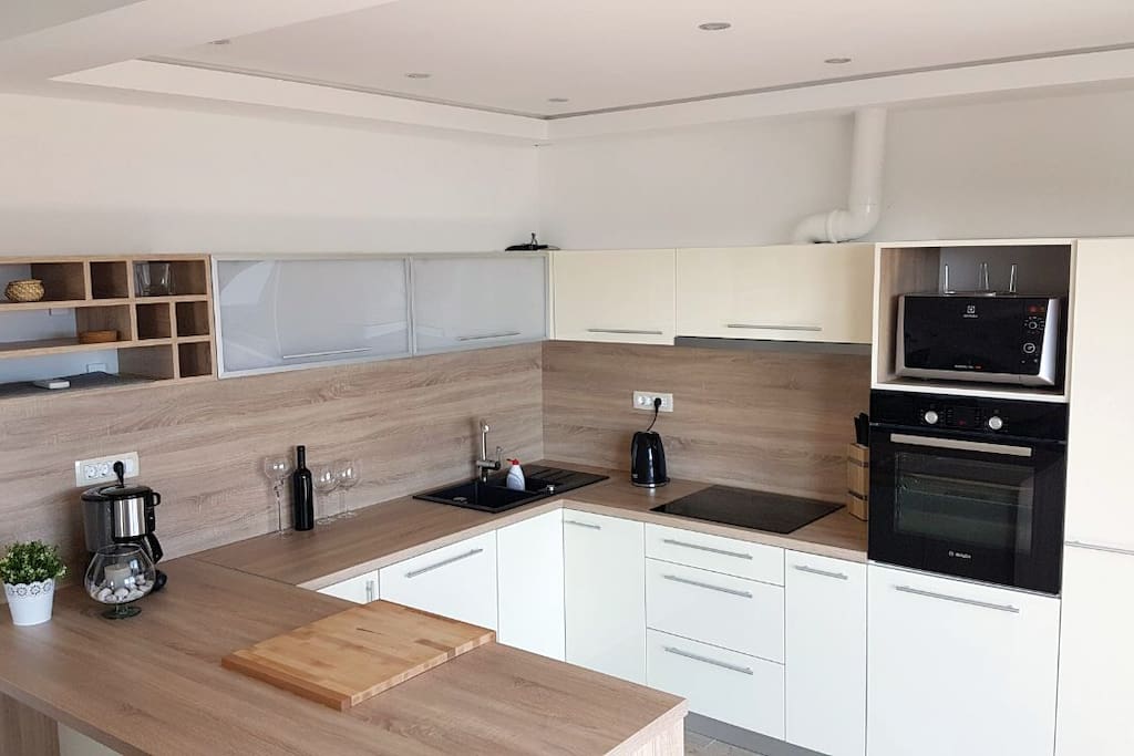Kitchen with a view - this new fully equipped kitchen will certainly inspire you get cooking