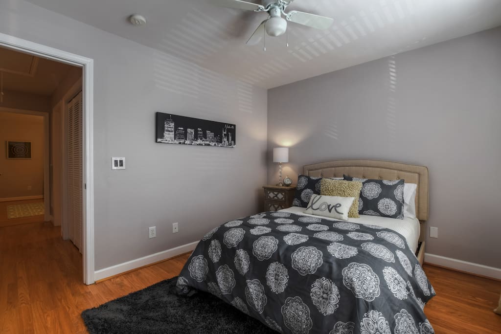 2nd bedroom