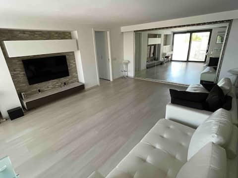 Successful Airbnb property: Family villa in Potenza Picena in Potenza Picena