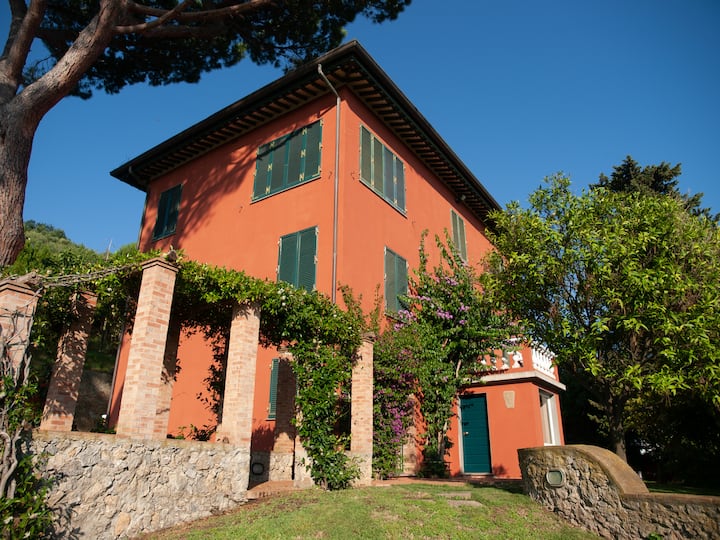 Villa Rossa - Mare Dall'alto - Pietrasanta