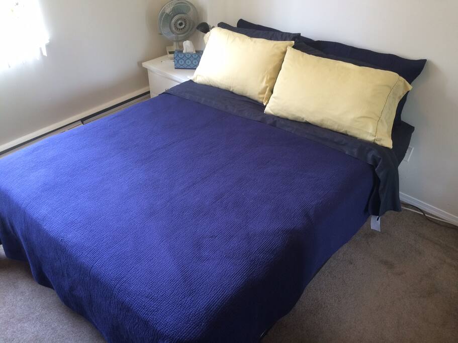 Queen bed