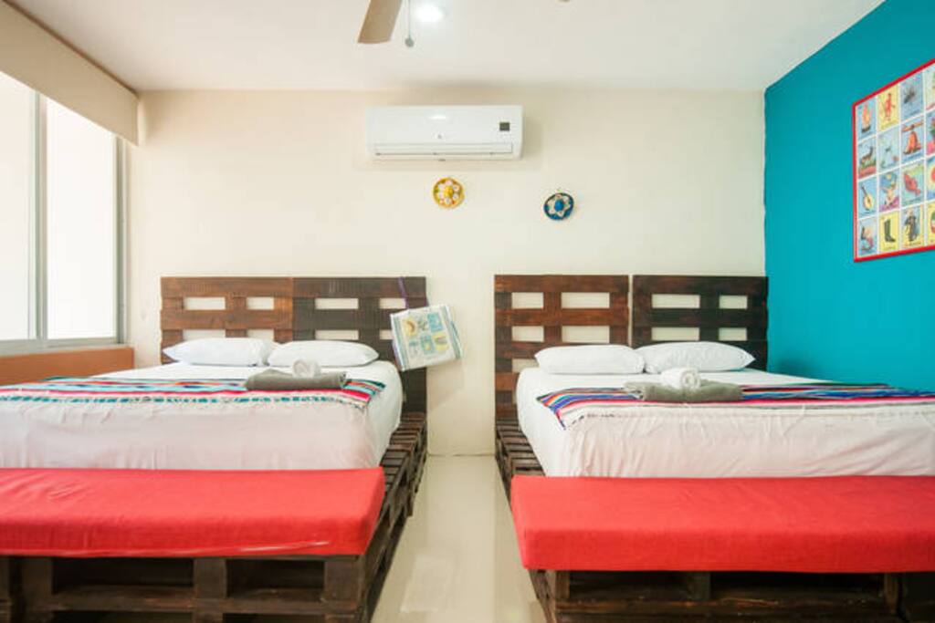 Room 2 queen size beds