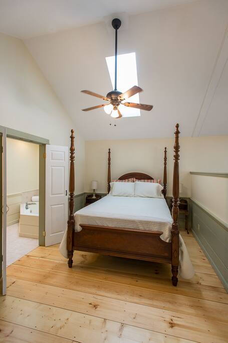 Queen Bed