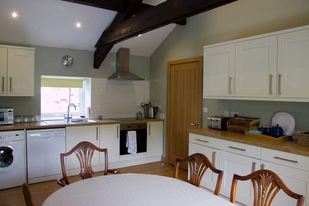 Kitchen / Dining Room