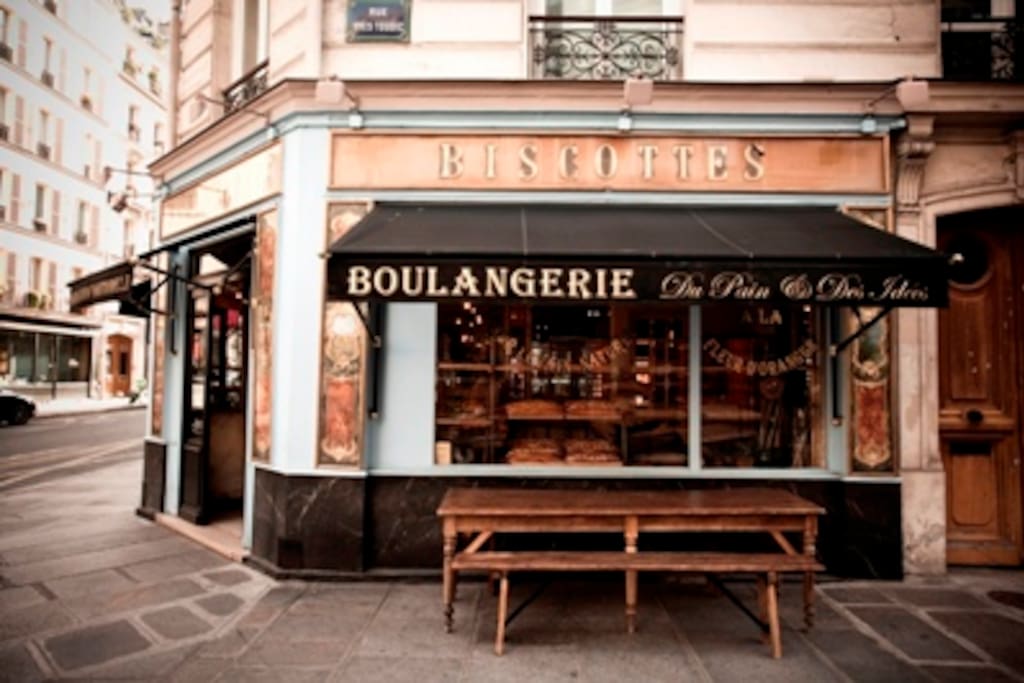 Just above Paris'best boulangerie