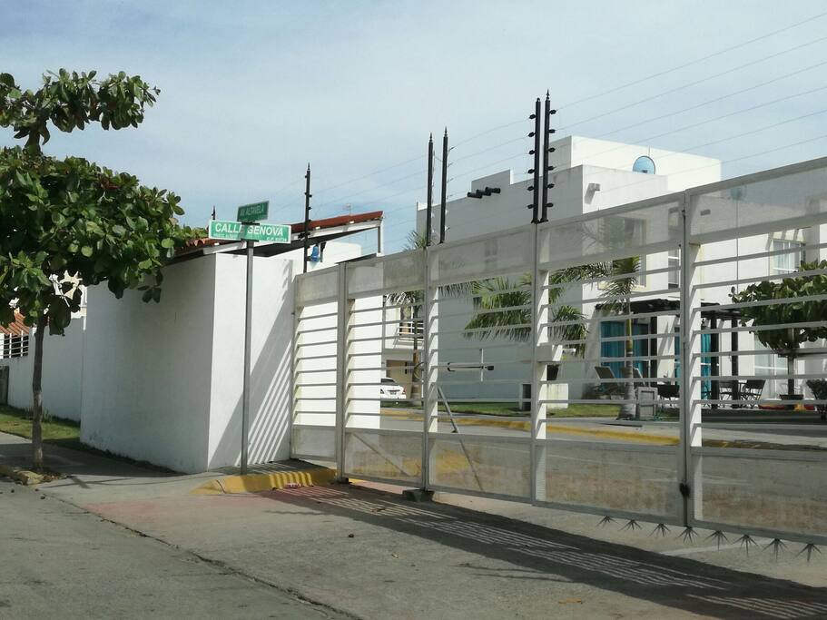 Seguridad del complejo