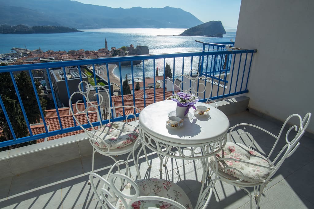 Morning coffe Terrace..be inspired...amazing view on riviera