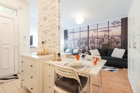 NEW Studio apartment in the heart of Budapest A/C