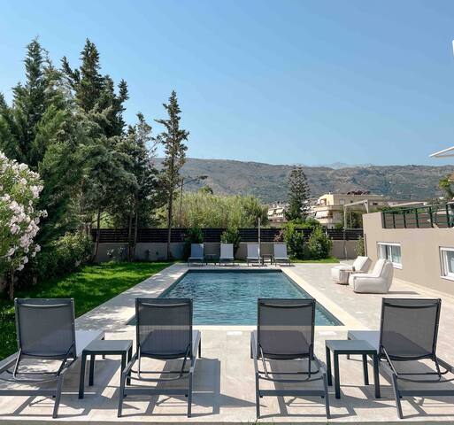 Villa Sweven Chania,Privet pool,BBq, Nearthe beach gallery image 2