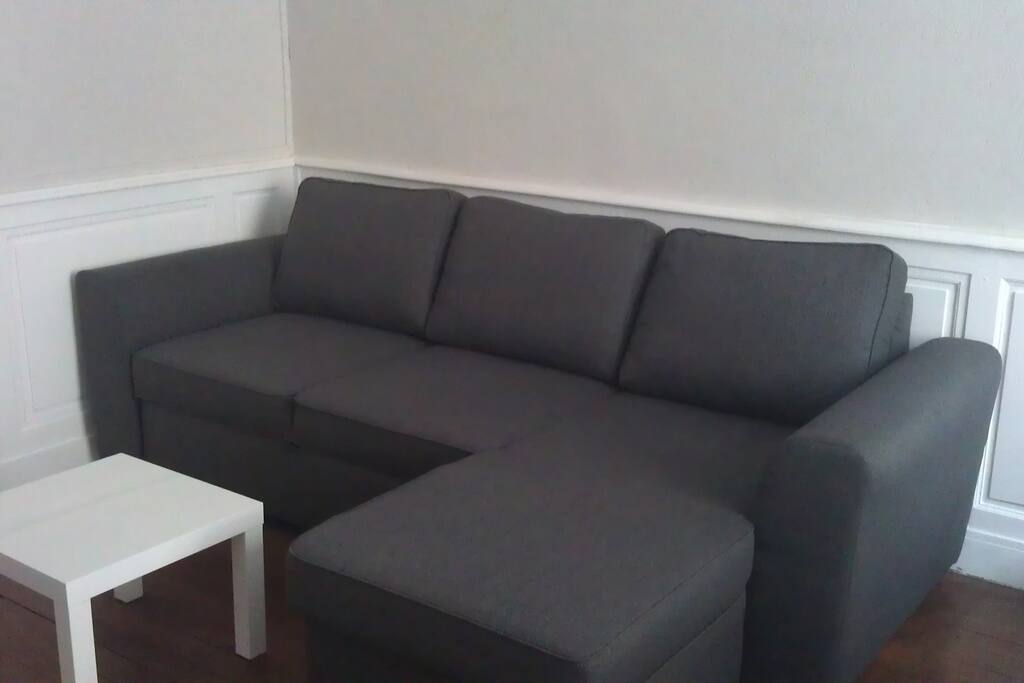 Canape d'angle + Table basse