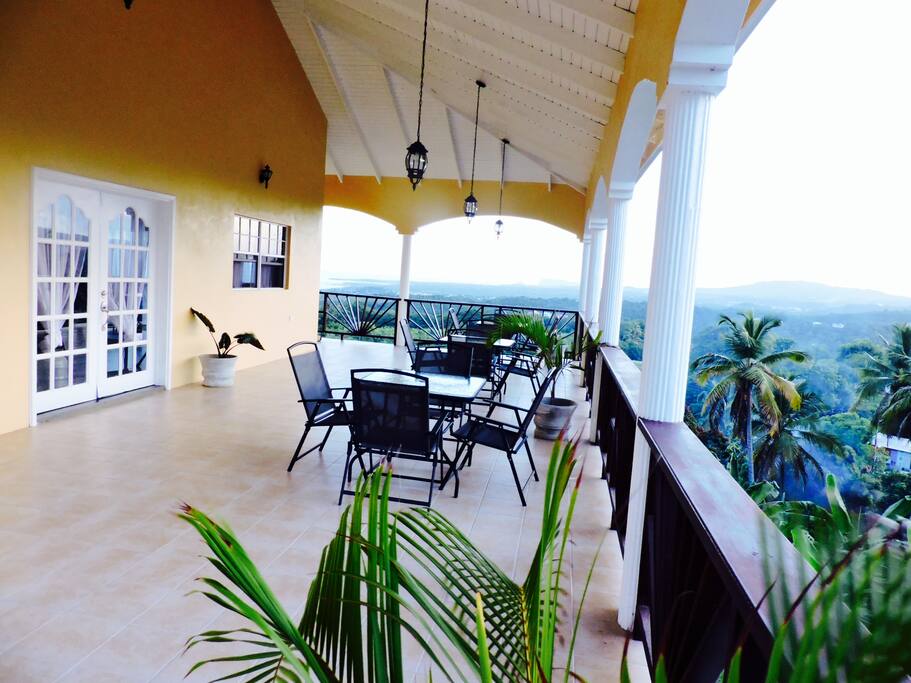 Entrance Balcony