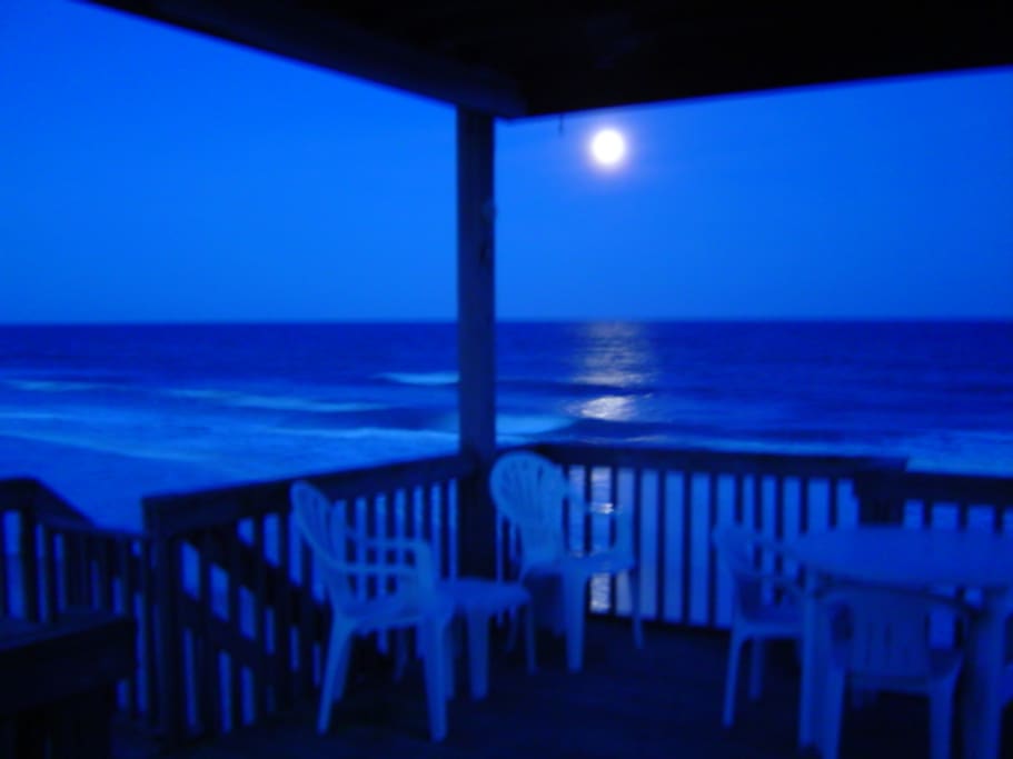 Moonrises are nice too!