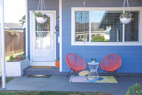 Pebble Beach Bungalow, A Modern Surf Getaway