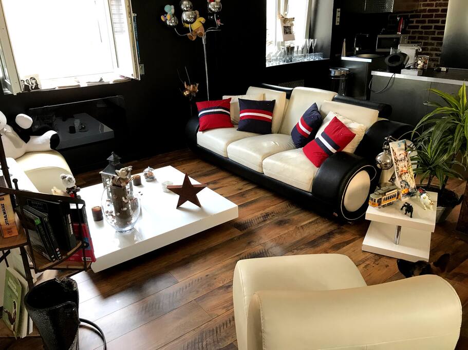 SALON