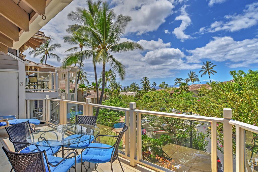 Watch the whales breaching the ocean surface from the private lanai!