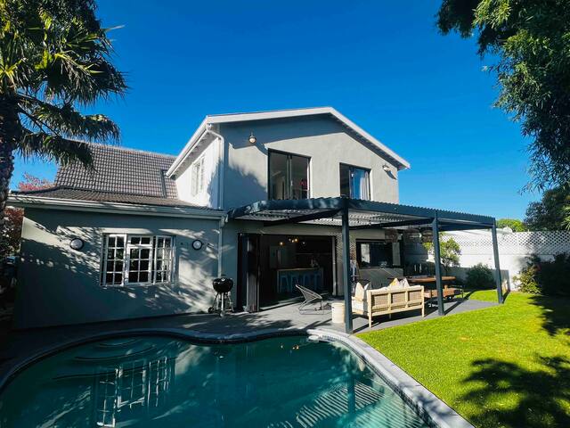 Beautifully bespoke quiet family vacation home gallery image 2