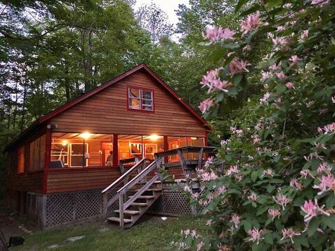 Rustic Berkshires Cottage