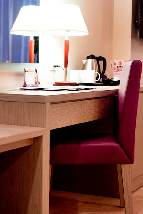 Writing desk with coffee & tea making facilities