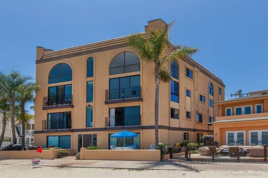 Vacation rental is located on the second level