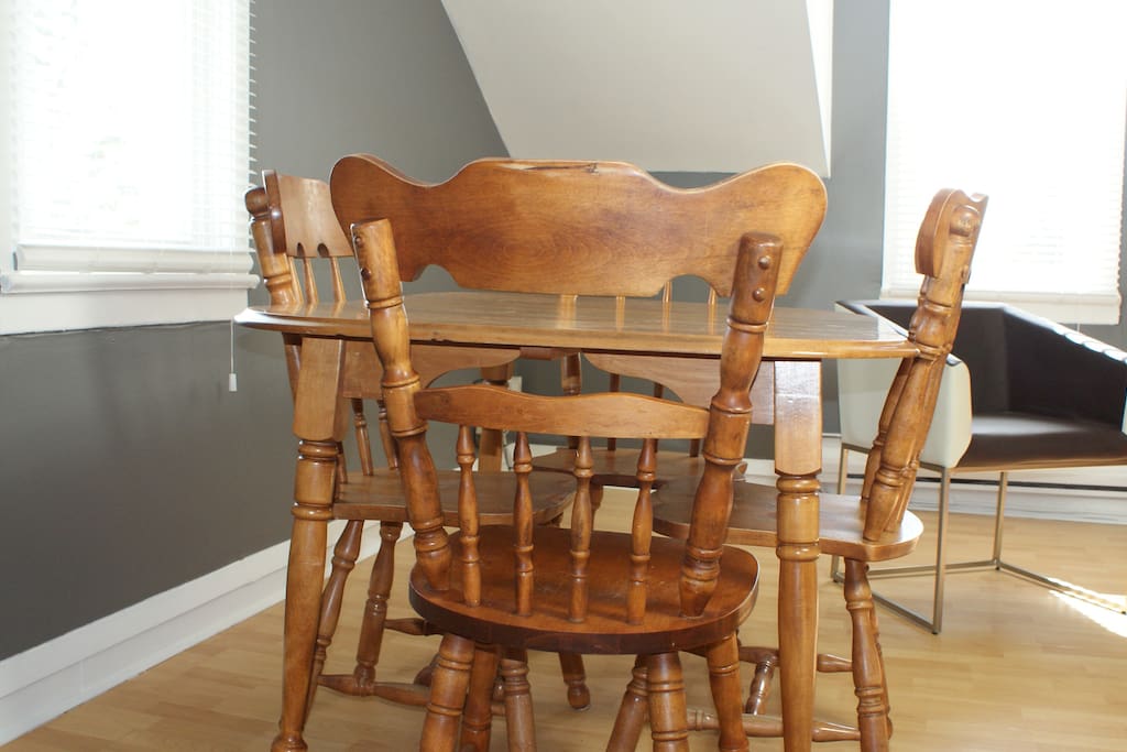 Dining nook