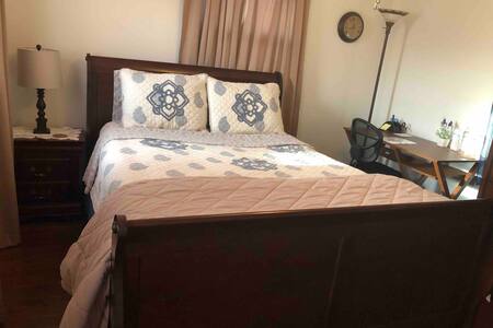 Your Room away from home Alexandria VA, near DC.