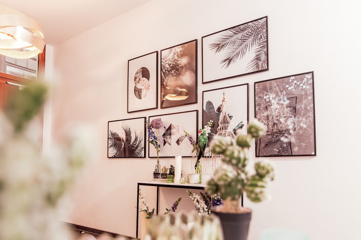 Successful Airbnb property: Roof-Top Apartment in the Old Town in Heidelberg