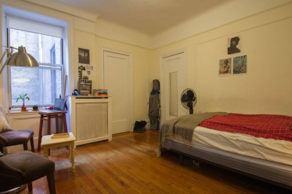 queen size bed