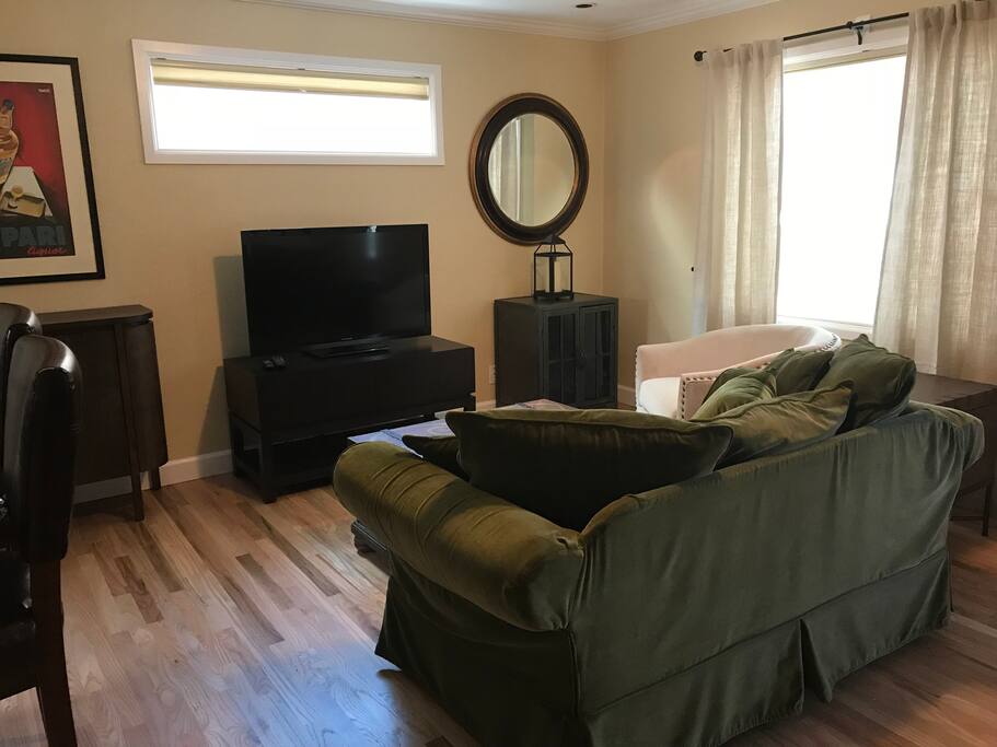 Clean, classy and cozy newly remodeled bungalow in Boise's most trending spot, the Depot Bench.