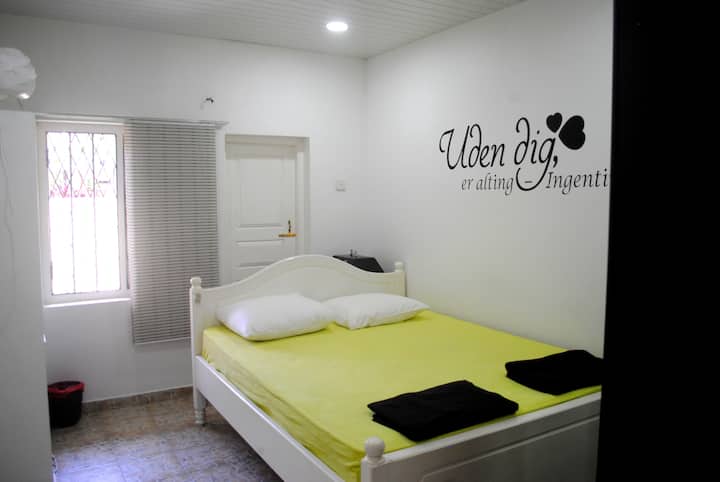 दूसरा कमरा