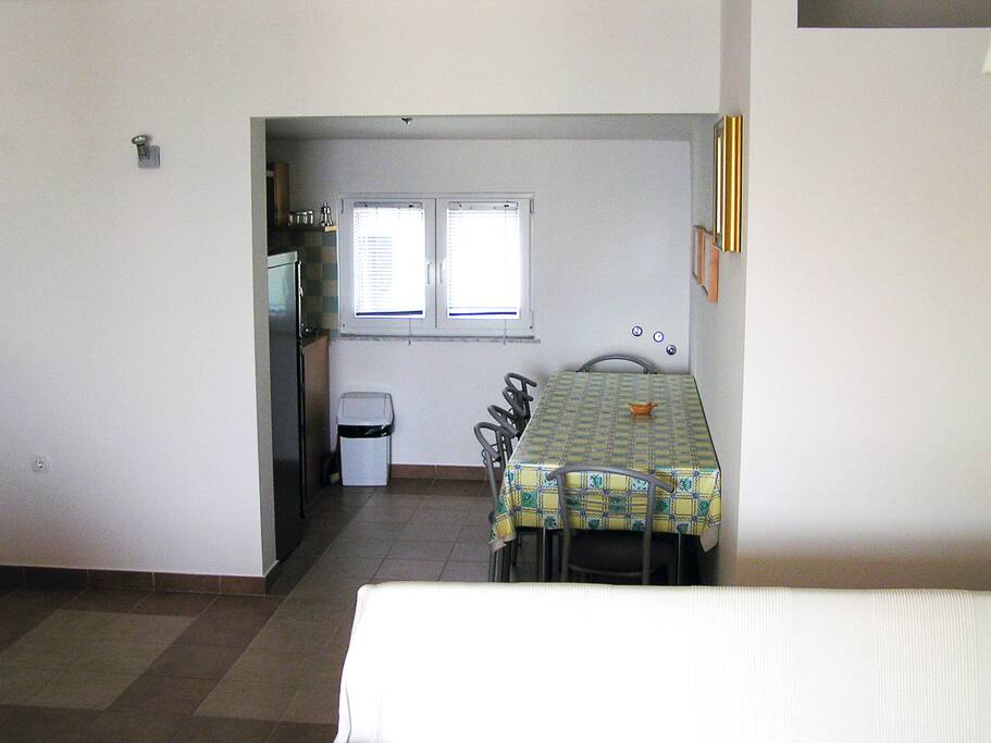 Living Room to Kitchen view
