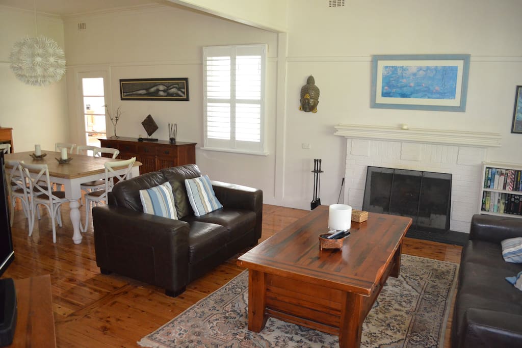 Lounge and Dining with open fireplace