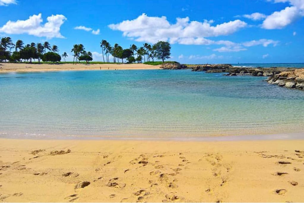 Lagoons are child-friendly and offers great snorkeling experience