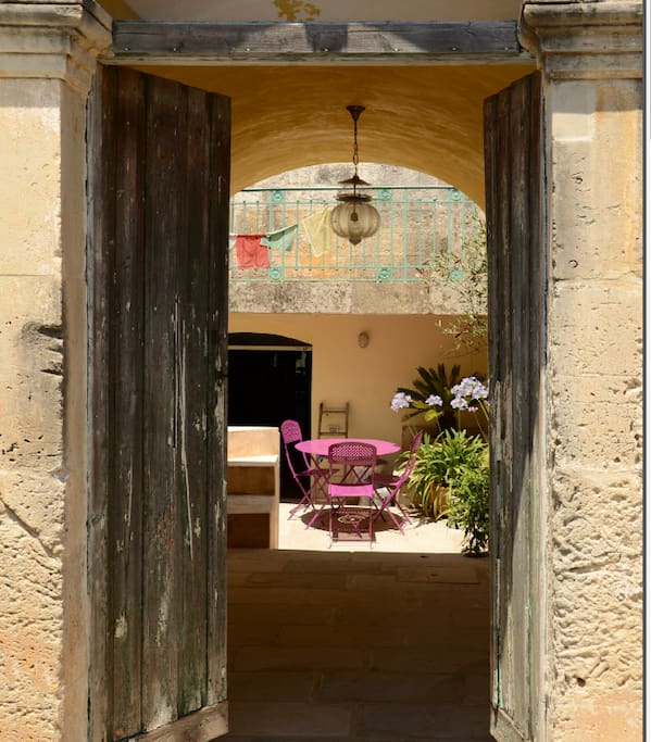 Courtyard, view from street
