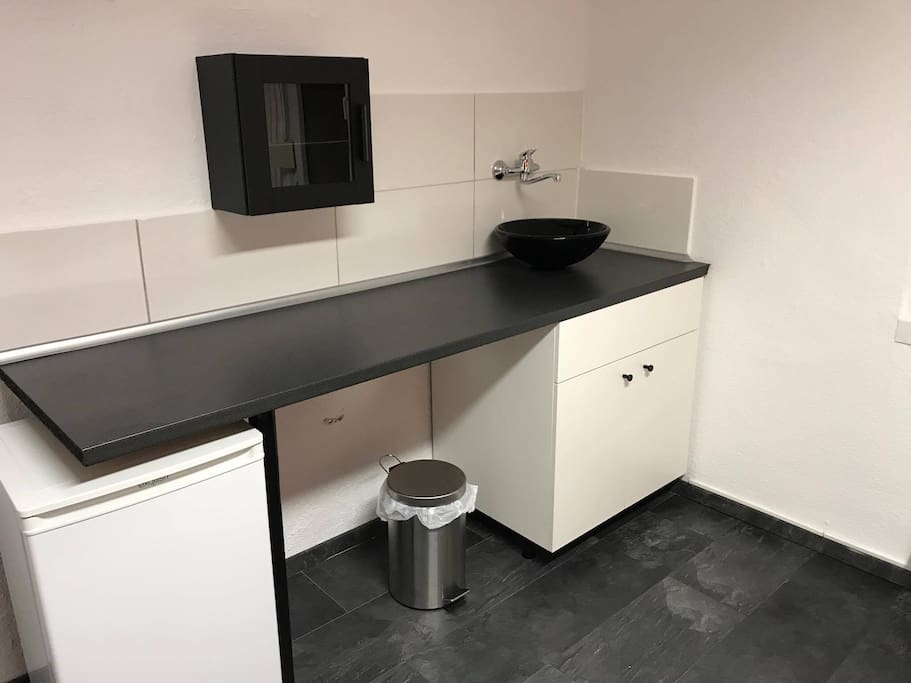 Kühlschrank, Theke zum zubereiten kleiner Köstlichkeiten
