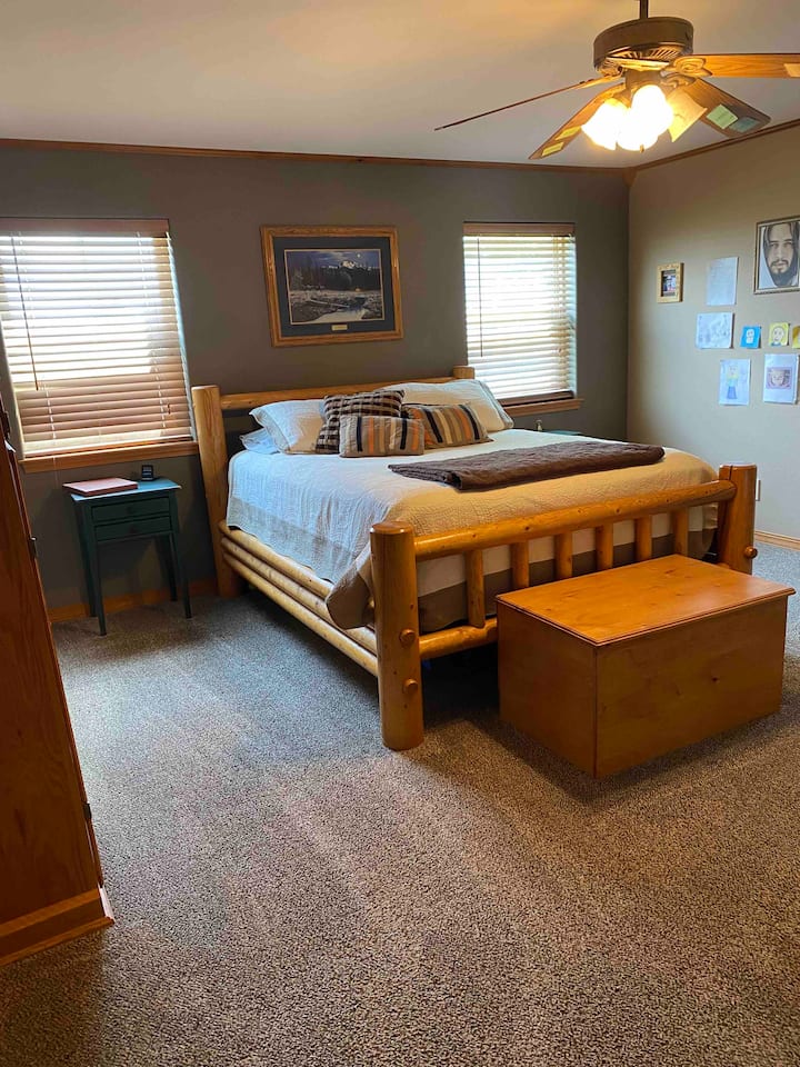 ห้องนอนใหญ่